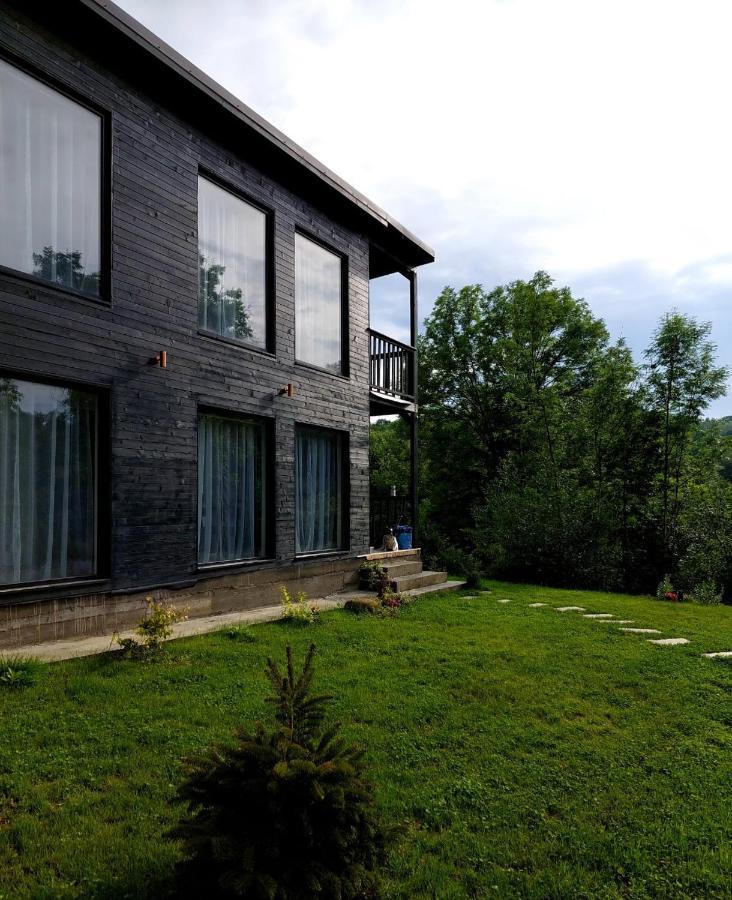 Casa De Pe Un Deal-Provita De Sus-Prahova Luaran gambar