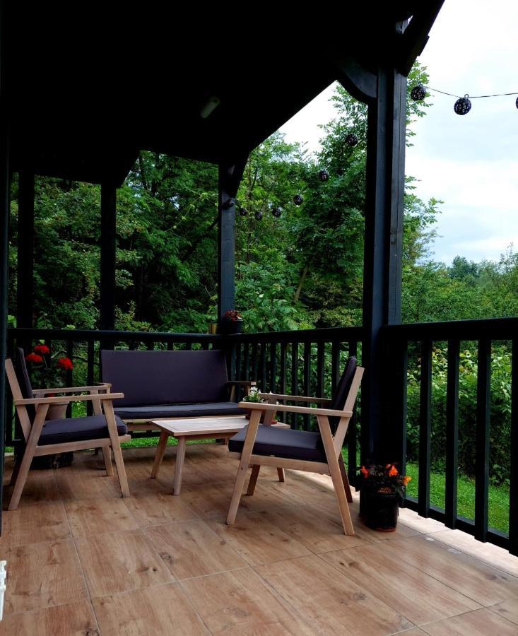 Casa De Pe Un Deal-Provita De Sus-Prahova Luaran gambar
