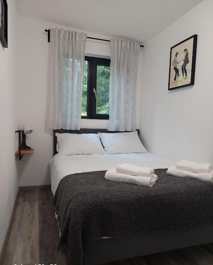Casa De Pe Un Deal-Provita De Sus-Prahova Luaran gambar